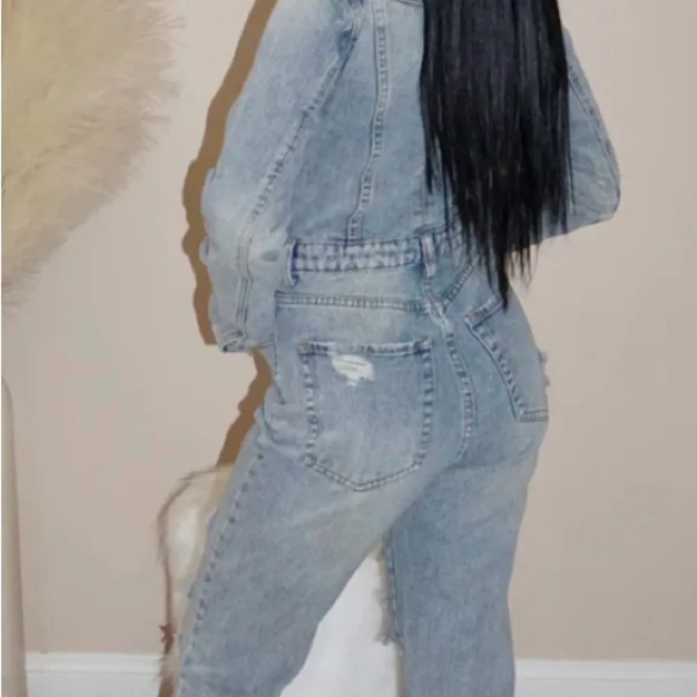 Malibu Bum Distressed Denim Jumpsuit Coveralls, Size L, but fits like a XS, NWT - Picture 3 of 6